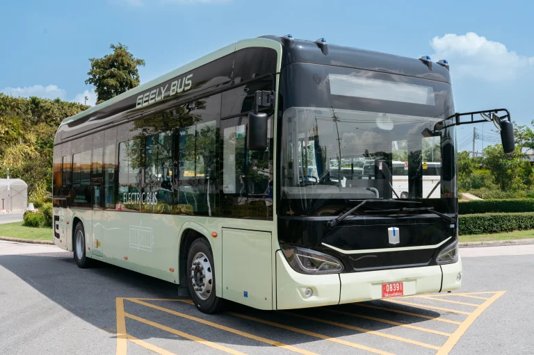 Geely exterior-1